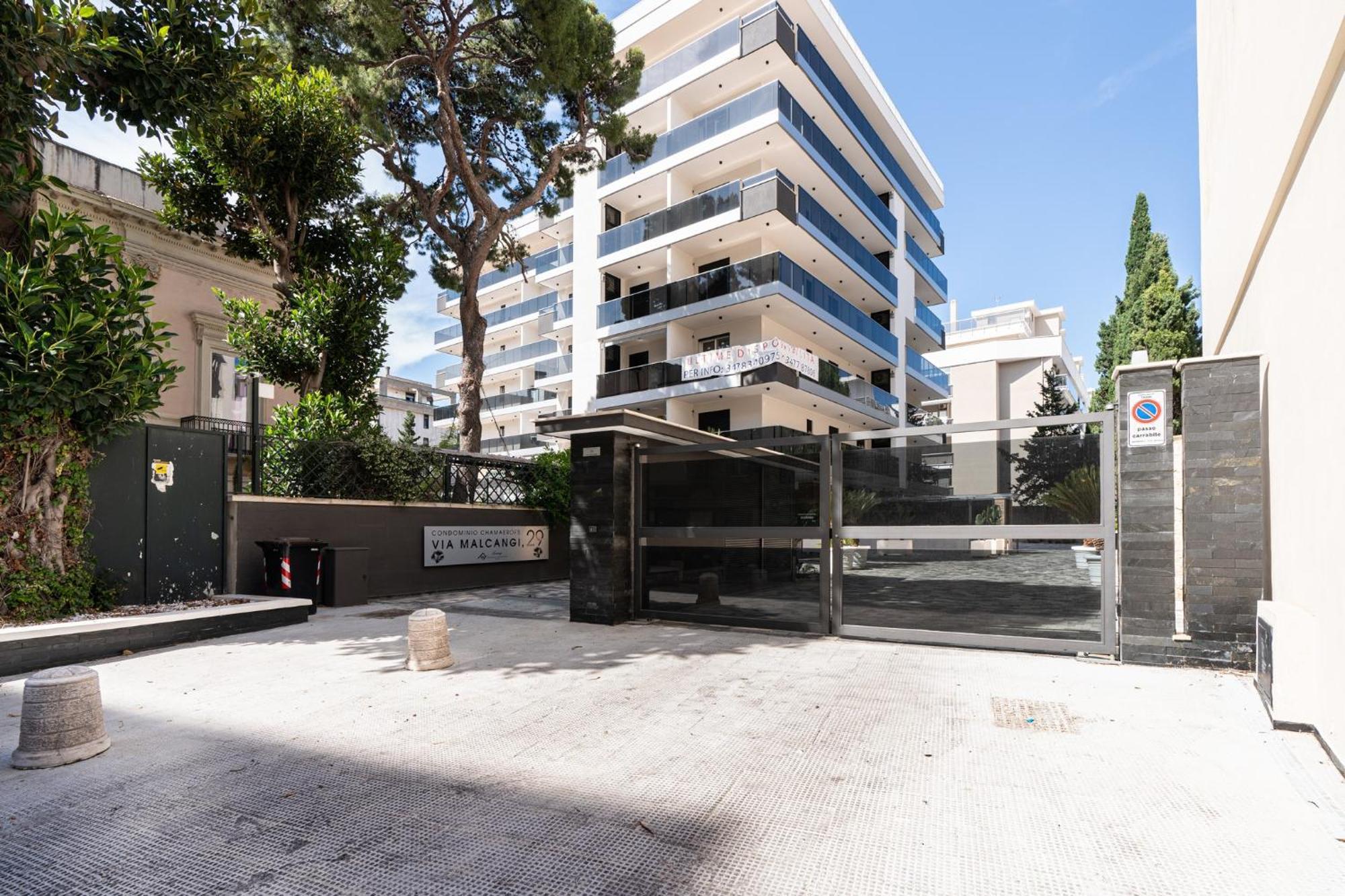 Porta 29 Apartments Трани Экстерьер фото