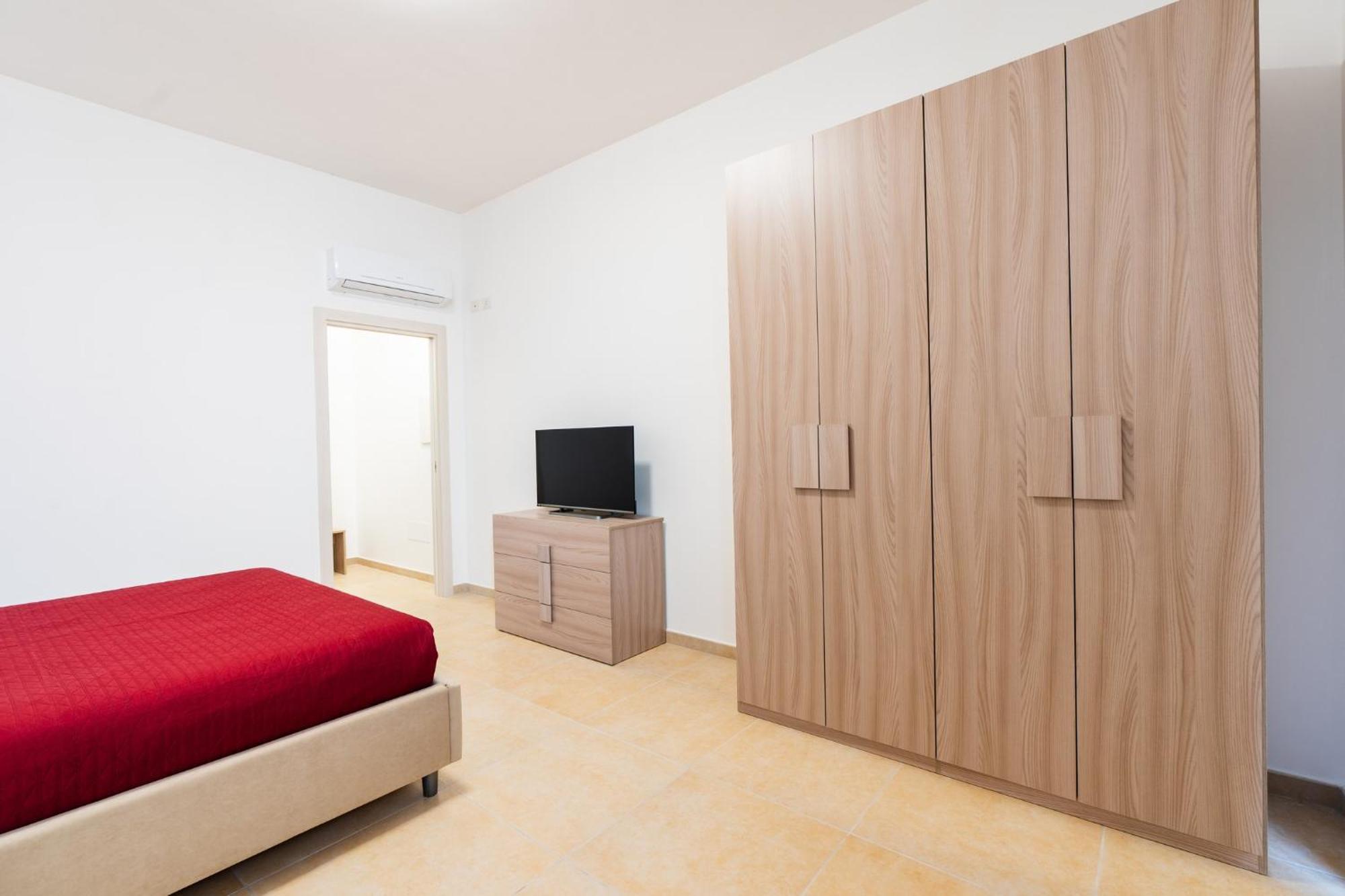 Porta 29 Apartments Трани Экстерьер фото